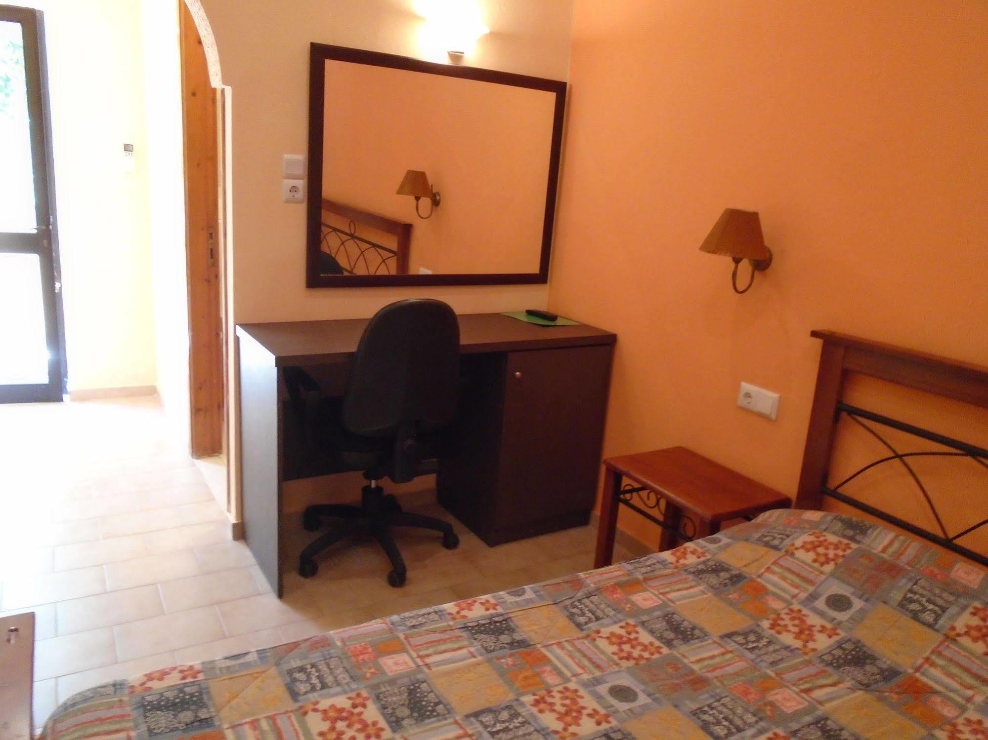 Adonis Beach Hotel Ηράκλειο Κρήτης Εξωτερικό φωτογραφία